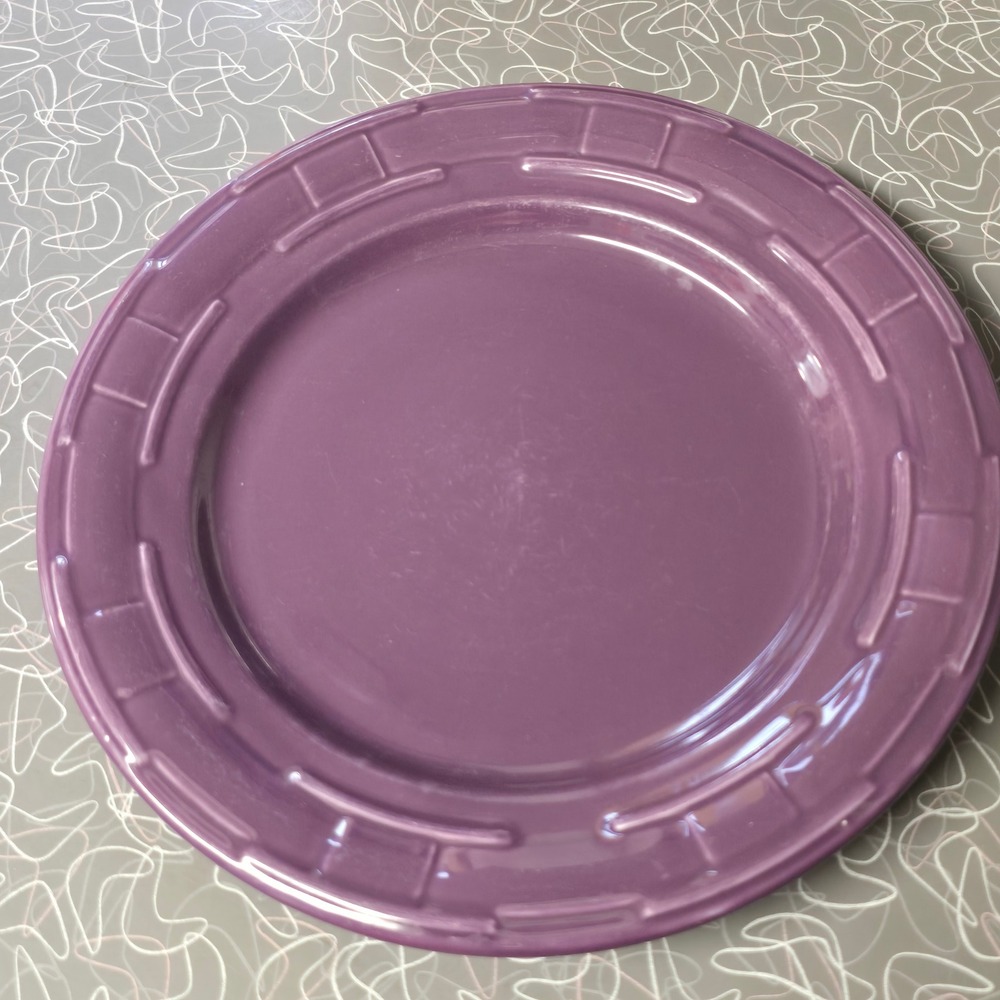 Longaberger Pottery Woven Traditions Eggplant 9" Lunch Plate Plate